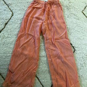 A&F Crinkle Texture Wide Leg Pink Pants, XS